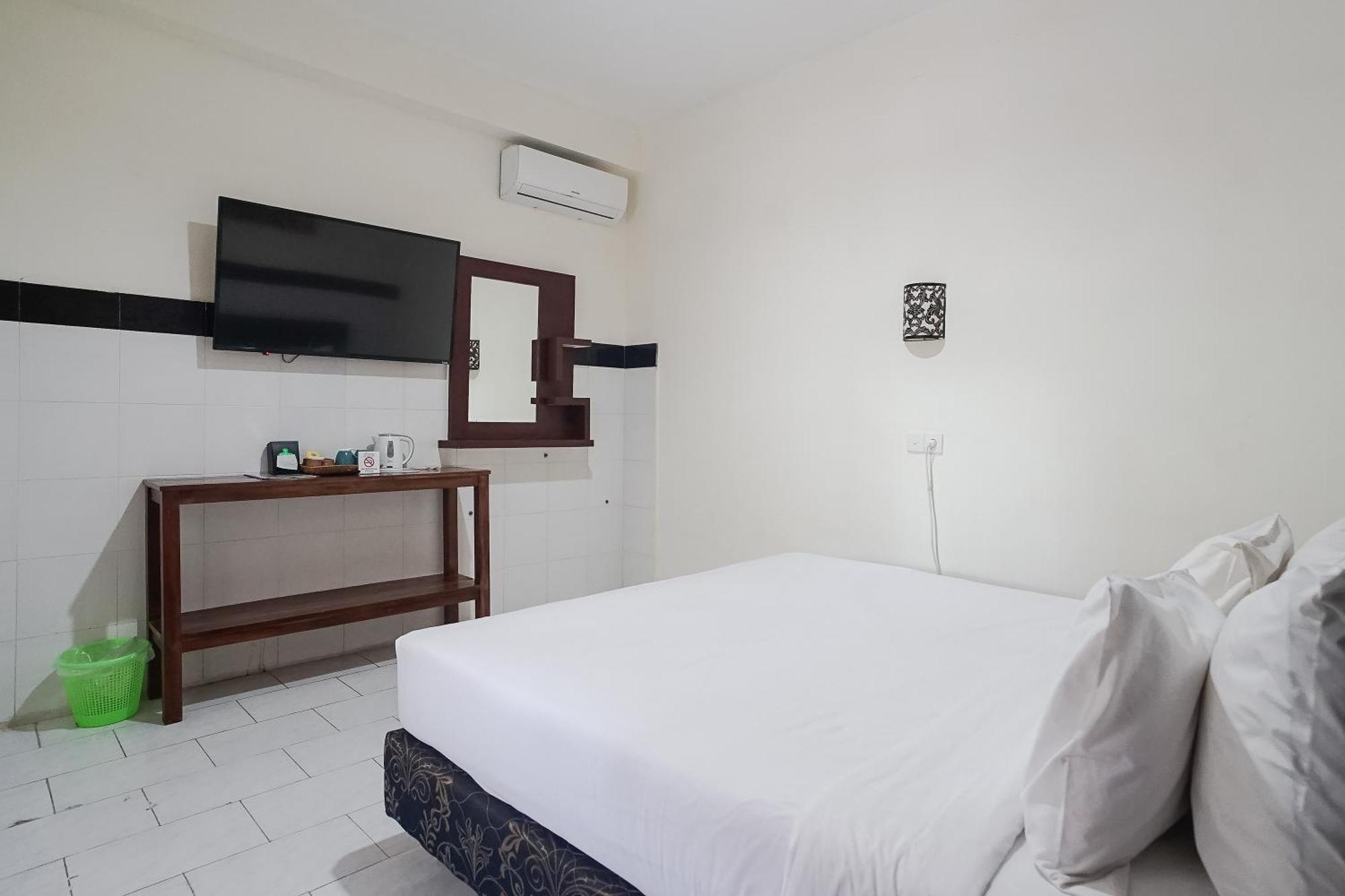 City Garden Bali Dwipa Hotel, Kuta Kuta  Exterior photo