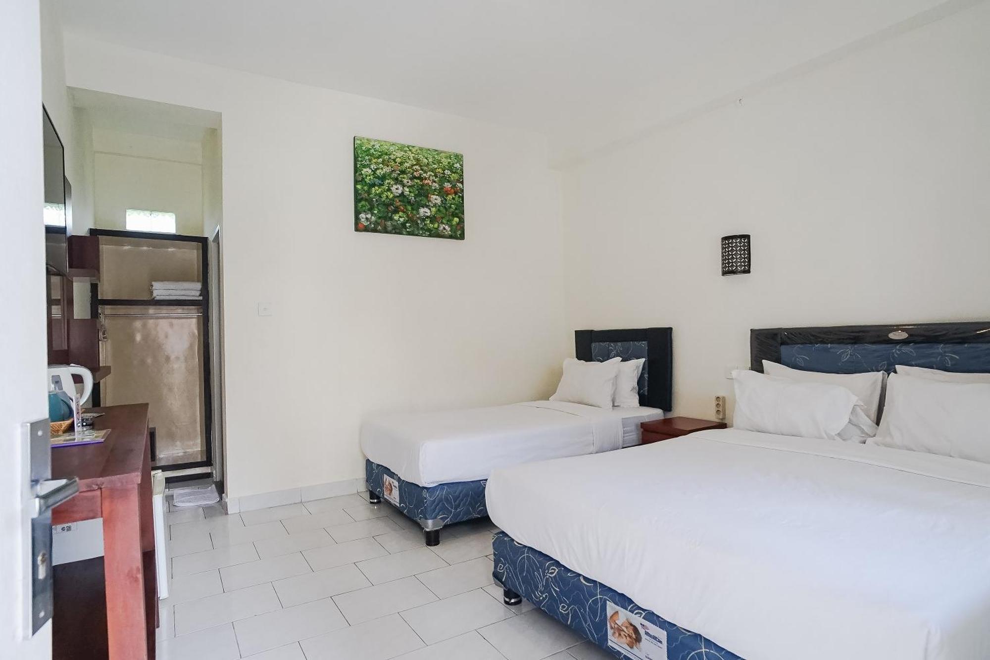 City Garden Bali Dwipa Hotel, Kuta Kuta  Exterior photo