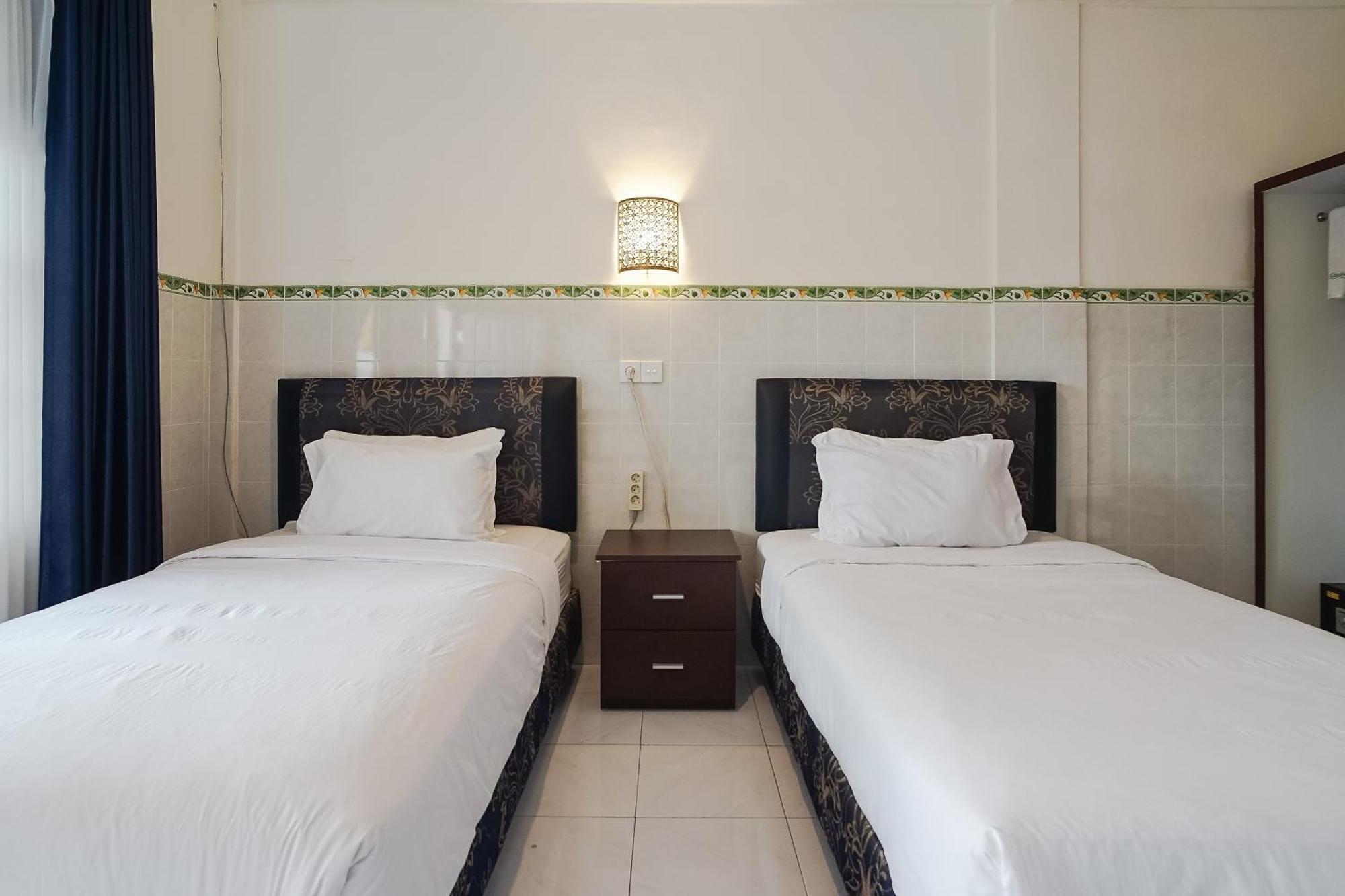 City Garden Bali Dwipa Hotel, Kuta Kuta  Exterior photo