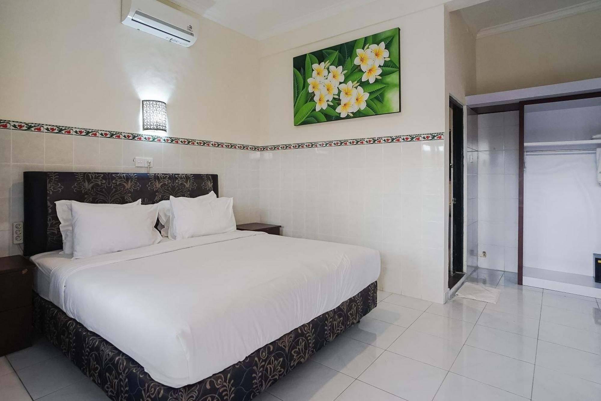City Garden Bali Dwipa Hotel, Kuta Kuta  Exterior photo